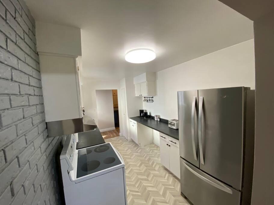 H_&_A Entire 3 beds Home Kingston Extérieur photo